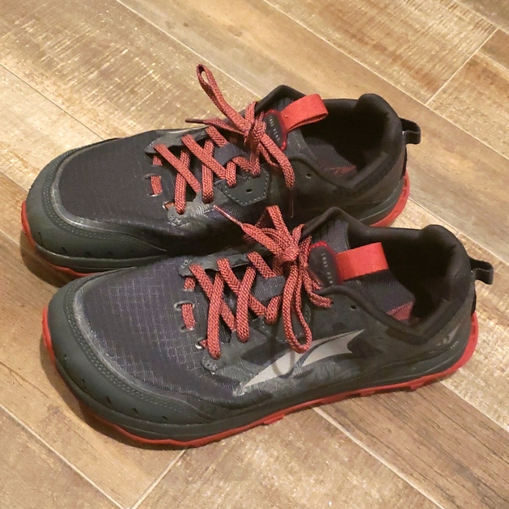 Altra Lone Peak 6 Black/Red Men's Size 8.5